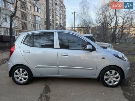 Хендай і10 2013 у Кривому Розі на Automoto.ua Синій Хендай і10, об'ємом двигуна 1.25 л та пробігом 94 тис. км за 7800 $, фото 1 на Automoto.ua