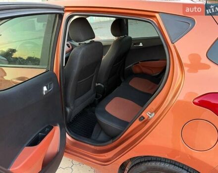 Хендай и10 2014 в Харькове на Automoto.ua Оранжевый Хендай и10, объемом двигателя 1.25 л и пробегом 150 тыс. км за 7999 $, фото 16 на Automoto.ua