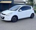 Белый Хендай и20, объемом двигателя 1.4 л и пробегом 175 тыс. км за 4600 $, фото 1 на Automoto.ua
