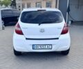 Белый Хендай и20, объемом двигателя 1.4 л и пробегом 175 тыс. км за 4600 $, фото 4 на Automoto.ua