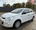 Белый Хендай и20, объемом двигателя 1.2 л и пробегом 223 тыс. км за 4500 $, фото 1 на Automoto.ua