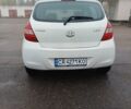 Белый Хендай и20, объемом двигателя 1.25 л и пробегом 148 тыс. км за 5400 $, фото 3 на Automoto.ua