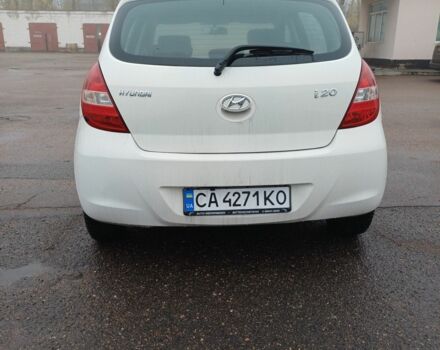 Белый Хендай и20, объемом двигателя 1.2 л и пробегом 148 тыс. км за 5400 $, фото 5 на Automoto.ua