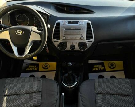 Белый Хендай и20, объемом двигателя 1.2 л и пробегом 242 тыс. км за 4600 $, фото 21 на Automoto.ua