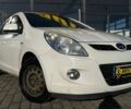 Белый Хендай и20, объемом двигателя 1.2 л и пробегом 242 тыс. км за 4999 $, фото 8 на Automoto.ua