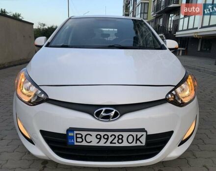 Білий Хендай і20, об'ємом двигуна 1.3 л та пробігом 290 тис. км за 3850 $, фото 1 на Automoto.ua