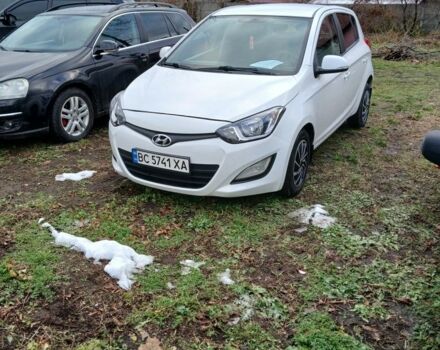Білий Хендай і20, об'ємом двигуна 1.25 л та пробігом 218 тис. км за 5500 $, фото 1 на Automoto.ua
