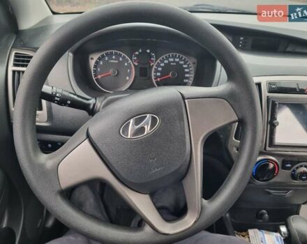 Белый Хендай и20, объемом двигателя 1.4 л и пробегом 125 тыс. км за 7400 $, фото 14 на Automoto.ua