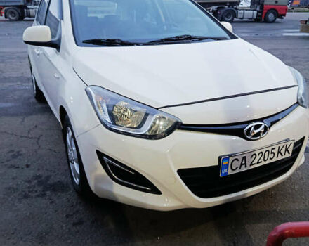 Белый Хендай и20, объемом двигателя 1.4 л и пробегом 194 тыс. км за 8600 $, фото 15 на Automoto.ua