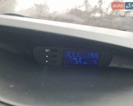 Белый Хендай и20, объемом двигателя 1.4 л и пробегом 125 тыс. км за 7400 $, фото 17 на Automoto.ua