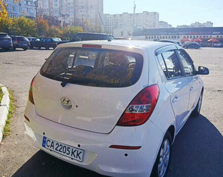 Белый Хендай и20, объемом двигателя 1.4 л и пробегом 194 тыс. км за 8600 $, фото 12 на Automoto.ua