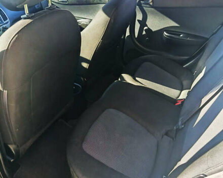 Белый Хендай и20, объемом двигателя 1.4 л и пробегом 194 тыс. км за 8600 $, фото 22 на Automoto.ua