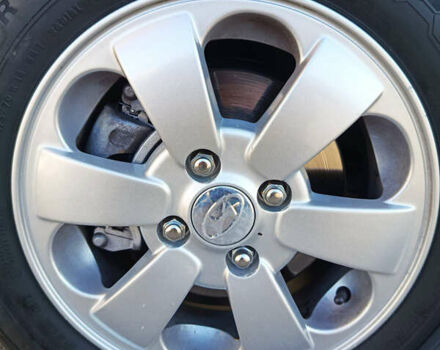 Белый Хендай и20, объемом двигателя 1.4 л и пробегом 194 тыс. км за 8600 $, фото 14 на Automoto.ua