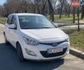 Белый Хендай и20, объемом двигателя 1.4 л и пробегом 151 тыс. км за 8700 $, фото 1 на Automoto.ua