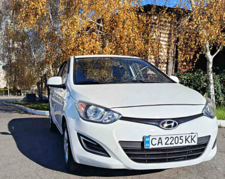Белый Хендай и20, объемом двигателя 1.4 л и пробегом 194 тыс. км за 8600 $, фото 2 на Automoto.ua