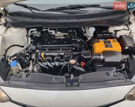 Белый Хендай и20, объемом двигателя 1.4 л и пробегом 125 тыс. км за 7400 $, фото 12 на Automoto.ua