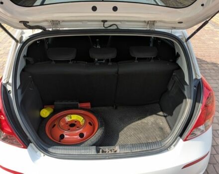 Білий Хендай і20, об'ємом двигуна 1.2 л та пробігом 175 тис. км за 5150 $, фото 16 на Automoto.ua