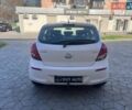 Белый Хендай и20, объемом двигателя 1.4 л и пробегом 143 тыс. км за 9700 $, фото 10 на Automoto.ua