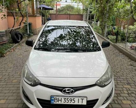 Белый Хендай и20, объемом двигателя 1.12 л и пробегом 202 тыс. км за 5700 $, фото 4 на Automoto.ua