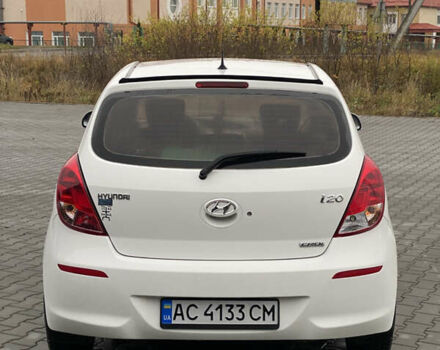 Білий Хендай і20, об'ємом двигуна 1.12 л та пробігом 260 тис. км за 5900 $, фото 20 на Automoto.ua