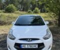 Белый Хендай и20, объемом двигателя 1.1 л и пробегом 2 тыс. км за 5600 $, фото 1 на Automoto.ua