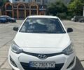 Белый Хендай и20, объемом двигателя 1.1 л и пробегом 188 тыс. км за 6250 $, фото 1 на Automoto.ua