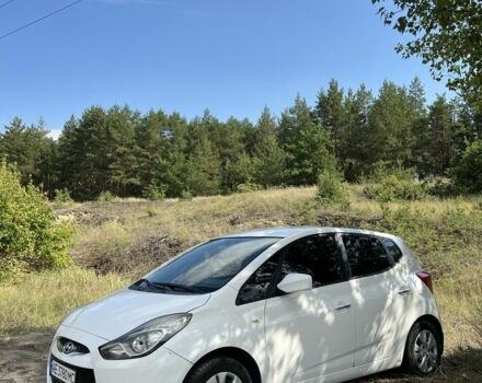 Белый Хендай и20, объемом двигателя 1.1 л и пробегом 2 тыс. км за 5600 $, фото 21 на Automoto.ua