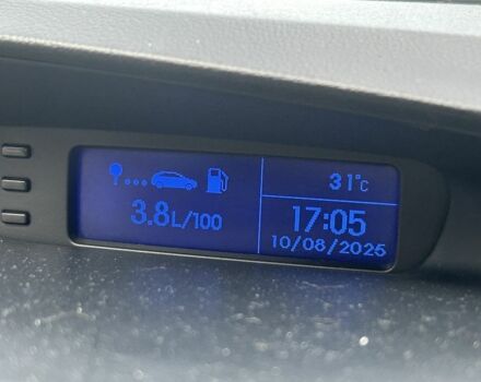 Белый Хендай и20, объемом двигателя 1.1 л и пробегом 188 тыс. км за 6250 $, фото 8 на Automoto.ua