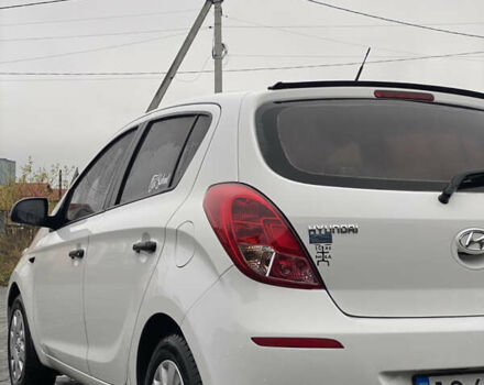 Білий Хендай і20, об'ємом двигуна 1.12 л та пробігом 260 тис. км за 5900 $, фото 26 на Automoto.ua