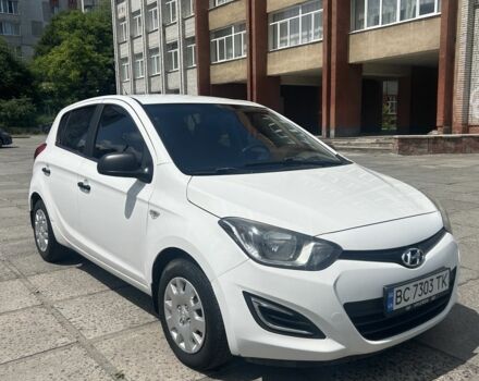 Белый Хендай и20, объемом двигателя 1.1 л и пробегом 188 тыс. км за 6250 $, фото 2 на Automoto.ua