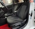 Белый Хендай и20, объемом двигателя 1.12 л и пробегом 127 тыс. км за 7490 $, фото 8 на Automoto.ua