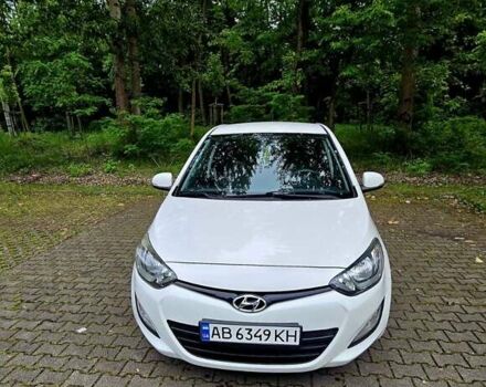 Белый Хендай и20, объемом двигателя 1.4 л и пробегом 60 тыс. км за 7400 $, фото 1 на Automoto.ua