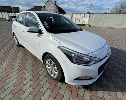 Белый Хендай и20, объемом двигателя 1.12 л и пробегом 237 тыс. км за 7700 $, фото 4 на Automoto.ua