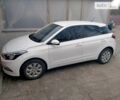 Хендай и20 2015 в Одессе на Automoto.ua Белый Хендай и20, объемом двигателя 1.12 л и пробегом 175 тыс. км за 8000 $, фото 3 на Automoto.ua