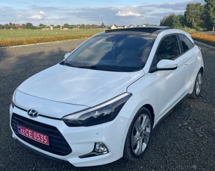 Хендай и20 2017 в Краматорске на Automoto.ua Белый Хендай и20, объемом двигателя 1.4 л и пробегом 105 тыс. км за 10200 $, фото 2 на Automoto.ua