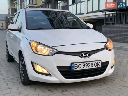 Белый Хендай и20, объемом двигателя 1.25 л и пробегом 290 тыс. км за 4299 $, фото 1 на Automoto.ua