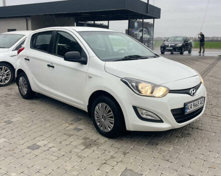 Белый Хендай и20, объемом двигателя 1.25 л и пробегом 143 тыс. км за 5800 $, фото 1 на Automoto.ua