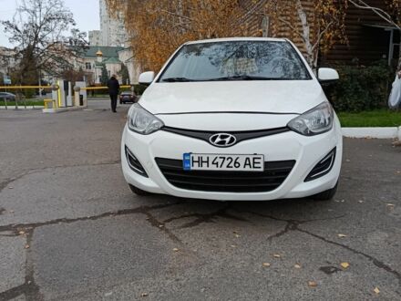 Белый Хендай и20, объемом двигателя 0 л и пробегом 190 тыс. км за 8299 $, фото 1 на Automoto.ua