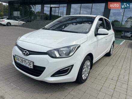 Хендай и20 2013 в Киеве на Automoto.ua Белый Хендай и20, объемом двигателя 1.4 л и пробегом 162 тыс. км за 7900 $, фото 1 на Automoto.ua