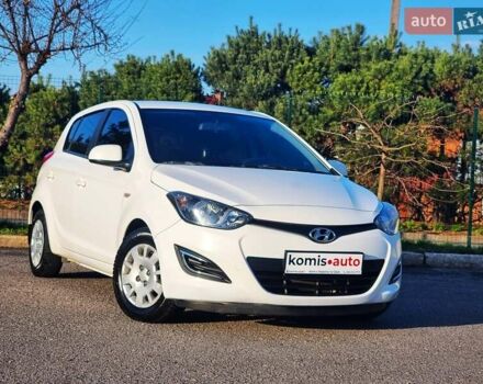 Белый Хендай и20, объемом двигателя 1.4 л и пробегом 135 тыс. км за 6499 $, фото 1 на Automoto.ua