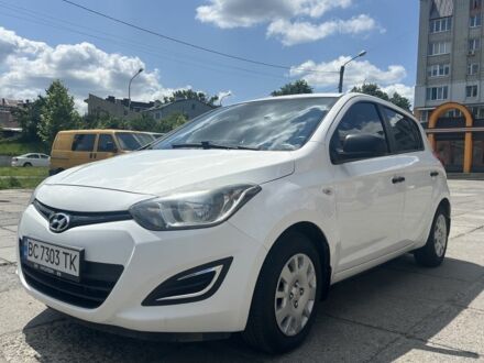 Хендай і20 2014 у Львові на Automoto.ua Білий Хендай і20, об'ємом двигуна 1.1 л та пробігом 180 тис. км за 6500 $, фото 1 на Automoto.ua