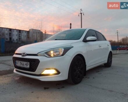 Білий Хендай і20, об'ємом двигуна 1.12 л та пробігом 130 тис. км за 8200 $, фото 1 на Automoto.ua