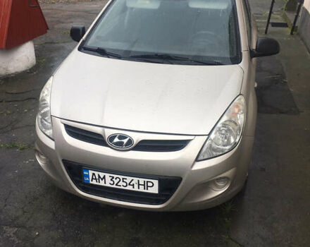 Хендай и20 2011 в Житомире на Automoto.ua Бежевый Хендай и20, объемом двигателя 1.25 л и пробегом 188 тыс. км за 5400 $, фото 2 на Automoto.ua