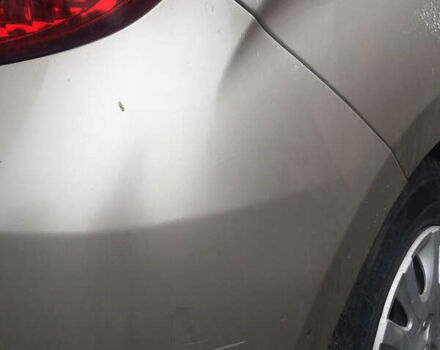 Хендай и20 2011 в Житомире на Automoto.ua Бежевый Хендай и20, объемом двигателя 1.25 л и пробегом 188 тыс. км за 5400 $, фото 7 на Automoto.ua