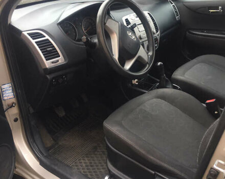 Хендай и20 2011 в Житомире на Automoto.ua Бежевый Хендай и20, объемом двигателя 1.25 л и пробегом 188 тыс. км за 5400 $, фото 9 на Automoto.ua