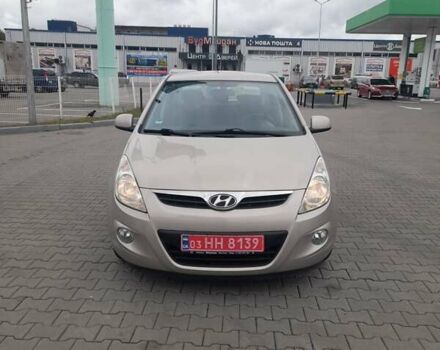 Бежевий Хендай і20, об'ємом двигуна 1.4 л та пробігом 103 тис. км за 8300 $, фото 22 на Automoto.ua