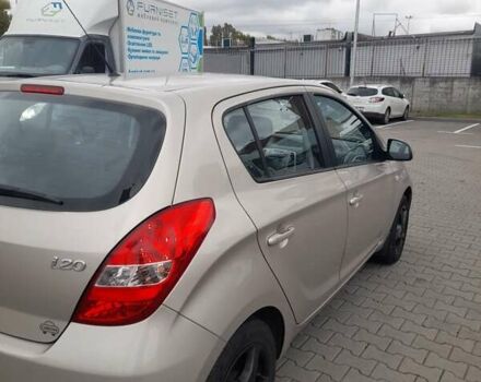 Бежевий Хендай і20, об'ємом двигуна 1.4 л та пробігом 103 тис. км за 8300 $, фото 4 на Automoto.ua