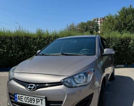Бежевий Хендай і20, об'ємом двигуна 1.37 л та пробігом 85 тис. км за 8500 $, фото 4 на Automoto.ua