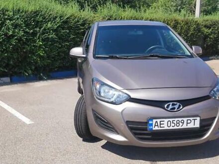 Хендай і20 2014 у Дніпро (Дніпропетровську) на Automoto.ua Бежевий Хендай і20, об'ємом двигуна 1.37 л та пробігом 85 тис. км за 8500 $, фото 1 на Automoto.ua