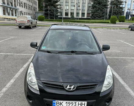 Чорний Хендай і20, об'ємом двигуна 1.25 л та пробігом 220 тис. км за 5150 $, фото 15 на Automoto.ua